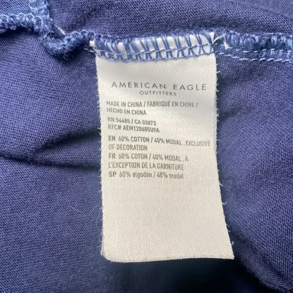 American Eagle Outfitters Women's Navy Romper with Lace Trim Size Large NWOT - Picture 6 of 10